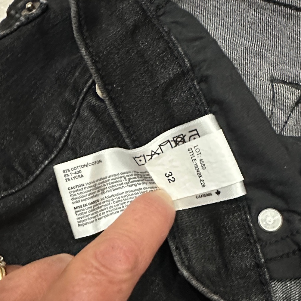 YOGA JEANS Y2K Women's Black Retro High Rise Jeans, made in Canada 31x28 - Picture 11 of 11